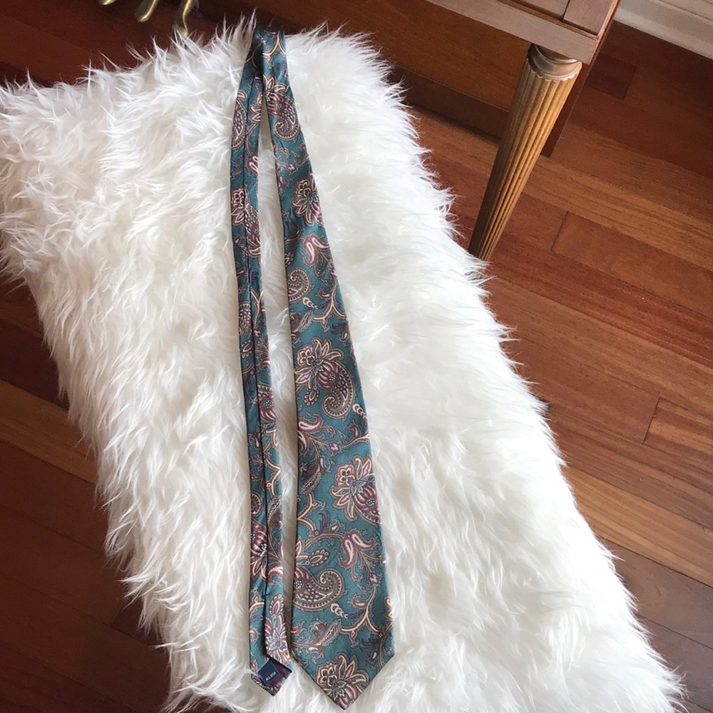 Stafford Paisley Tie